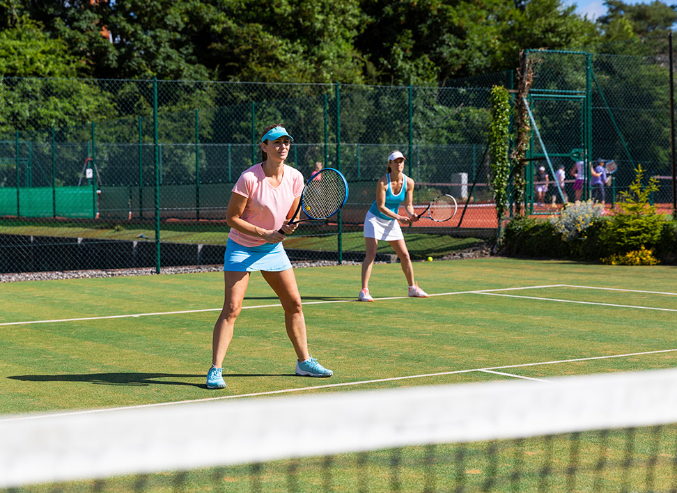 how to find members for a tennis club